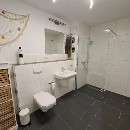 Apartment Ihr Ostseedomizil, Strandnah Und Mittendrin Ab April Eigene Wallbox Fuer Unsere Gaeste Kellenhusen