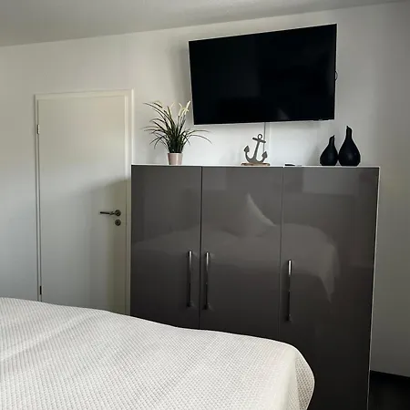 Apartment Ihr Ostseedomizil, Strandnah Und Mittendrin Ab April Eigene Wallbox Fuer Unsere Gaeste Kellenhusen